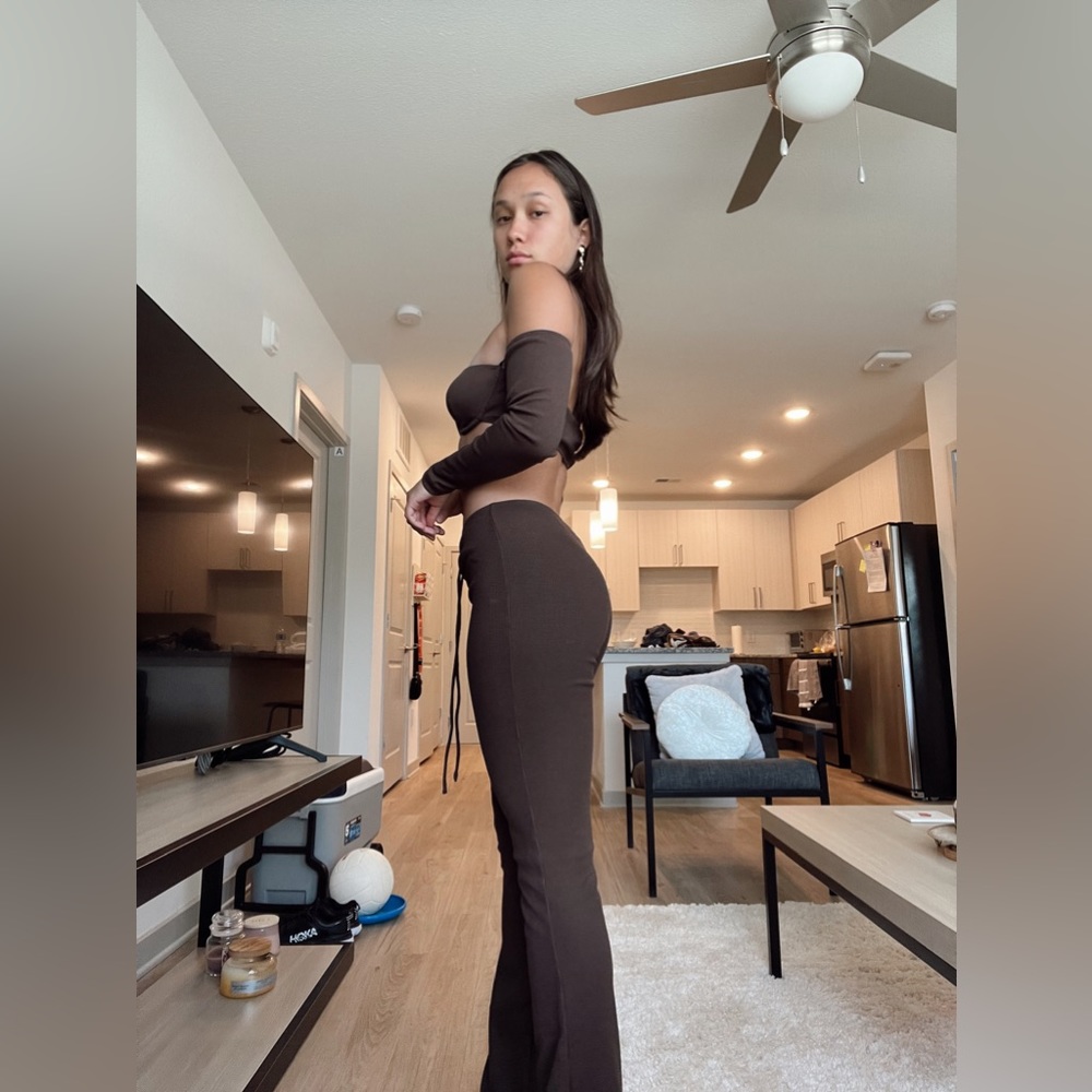 Kara Set Brown